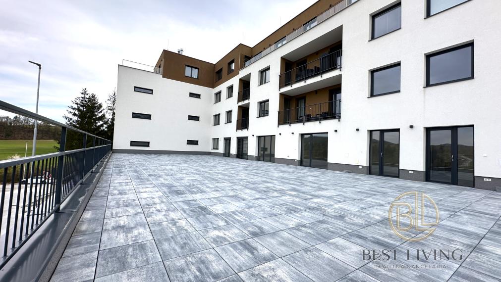 Kompletne vkusne zariadený 2-izbový byt s terasou 110 m² - ihneď k dispozícii!