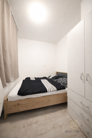 Exkluzívne na predaj: moderne riešený 2-izbový byt (pôvodne 1-izbový) s presklenou loggiou – Dubnica nad Váhom, Centrum II