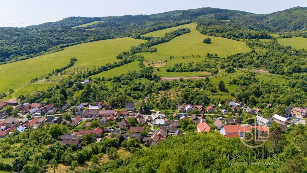 Na predaj pozemok v krásnom prírodnom prostredí obce Zubák