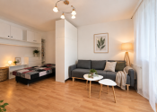 1-izbový byt využiteľný ako 2-izbový | kompletne zariadený | centrum Púchova | 499 € s energiami - fotografia 1