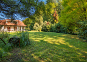 Rodinný dom na predaj Ilava – Skala | pozemok 1 430 m², wellness zóna, zimná záhrada a dvojgaráž - fotografia 3
