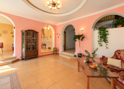 Rodinný dom na predaj Ilava – Skala | pozemok 1 430 m², wellness zóna, zimná záhrada a dvojgaráž - fotografia 12