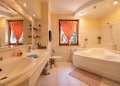 Rodinný dom na predaj Ilava – Skala | pozemok 1 430 m², wellness zóna, zimná záhrada a dvojgaráž - fotografia 32