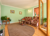Rodinný dom na predaj Ilava – Skala | pozemok 1 430 m², wellness zóna, zimná záhrada a dvojgaráž - fotografia 15