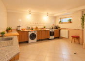 Rodinný dom na predaj Ilava – Skala | pozemok 1 430 m², wellness zóna, zimná záhrada a dvojgaráž - fotografia 34