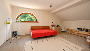 Rodinný dom na predaj Ilava – Skala | pozemok 1 430 m², wellness zóna, zimná záhrada a dvojgaráž
