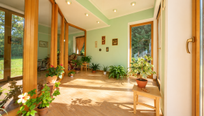 Rodinný dom na predaj Ilava – Skala | pozemok 1 430 m², wellness zóna, zimná záhrada a dvojgaráž