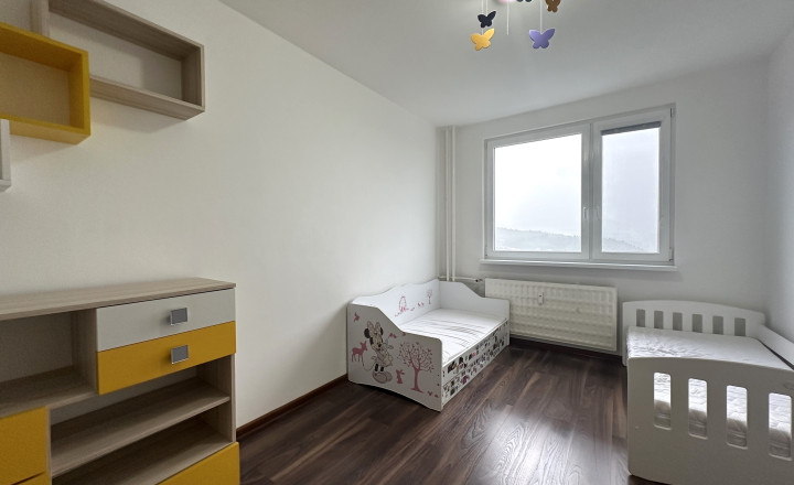 PREDANÝ - EXKLUZÍVNE - Slnečný a štýlový 3-izbový byt po kompletnej rekonštrukcii v Považskej Bystrici! - fotografia 9