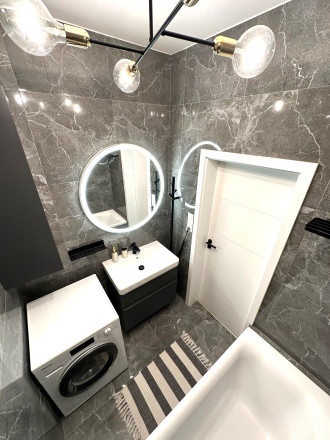 Kompletne vkusne zariadený 2-izbový byt s terasou 110 m² - ihneď k dispozícii! - fotografia 7