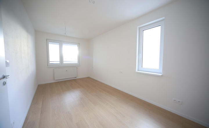 Exkluzívny byt v novostavbe + bonus! Parkovanie, terasa a kuchynská linka v hodnote 23000€!! - fotografia 4