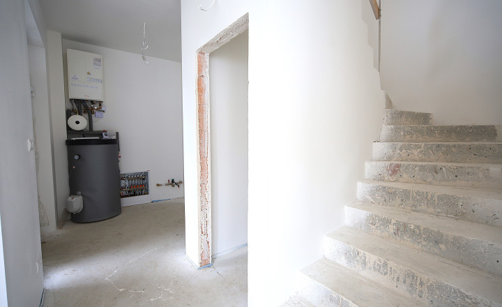 Novostavba rodinného domu v Streženiciach pri Púchove. S nákladmi na bývanie 80€ mesačne. - fotografia 4
