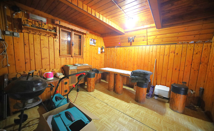 Na predaj útulná chatka v Dubnici nad Váhom – výnimočná ponuka! - fotografia 4