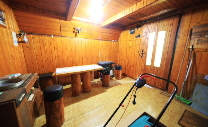 Na predaj útulná chatka v Dubnici nad Váhom – výnimočná ponuka! - fotografia 5
