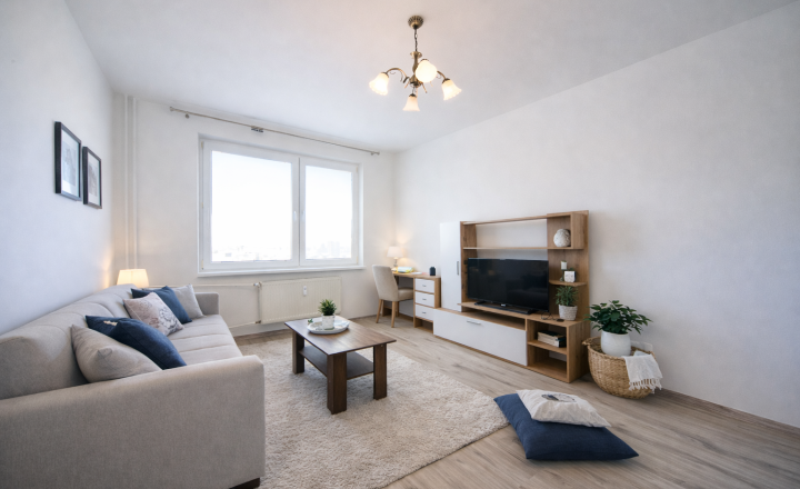 PREDANÝ - Kompletne zrekonštruovaný 1-izbový byt | Považská Bystrica – Stred | TOP stav 2024 - fotografia 1