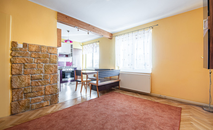 PREDANÉ!!!  Komfort domu v byte – 3i byt so záhradou, garážou a parkovaním - fotografia 4