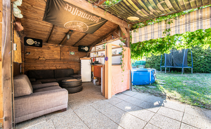PREDANÉ!!!  Komfort domu v byte – 3i byt so záhradou, garážou a parkovaním - fotografia 7