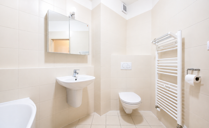 PREDANÝ EXKLUZÍVNE: Štýlový 2-izbový byt s balkónom a vlastným dvorom – Nemšová - fotografia 7