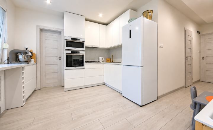 VÝNIMOČNÝ VEĽKOMETRÁŽNY 3-IZBOVÝ BYT | 93,95 m² | 2 KÚPEĽNE | LÁNSKA, POVAŽSKÁ BYSTRICA - fotografia 14