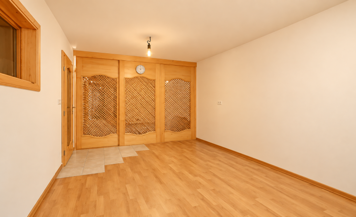 Rodinný dom na predaj Ilava – Skala | pozemok 1 430 m², wellness zóna, zimná záhrada a dvojgaráž - fotografia 36